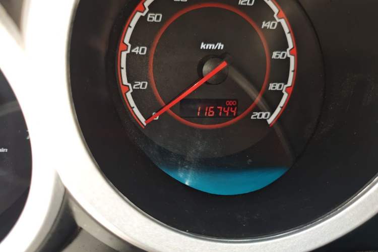 Used CHANGAN CX20 2014 1.4L Manual Sport Version China IV Standard Odometer Close Up