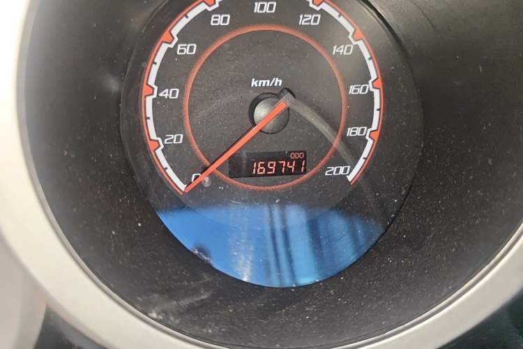 Used CHANGAN CX20 2014 1.4L Manual Sport Version China IV Standard Odometer Close Up