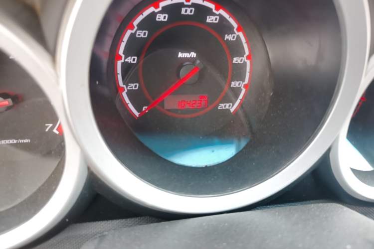 Used CHANGAN CX20 2014 1.4L Manual Sport Version China IV Standard Odometer Close Up