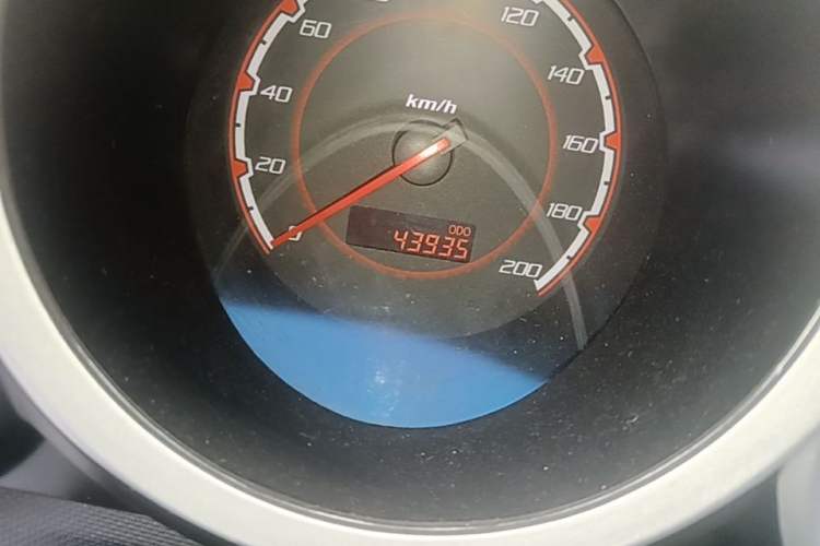 Used CHANGAN CX20 2014 1.4L Manual Sport Version China IV Standard Odometer Close Up