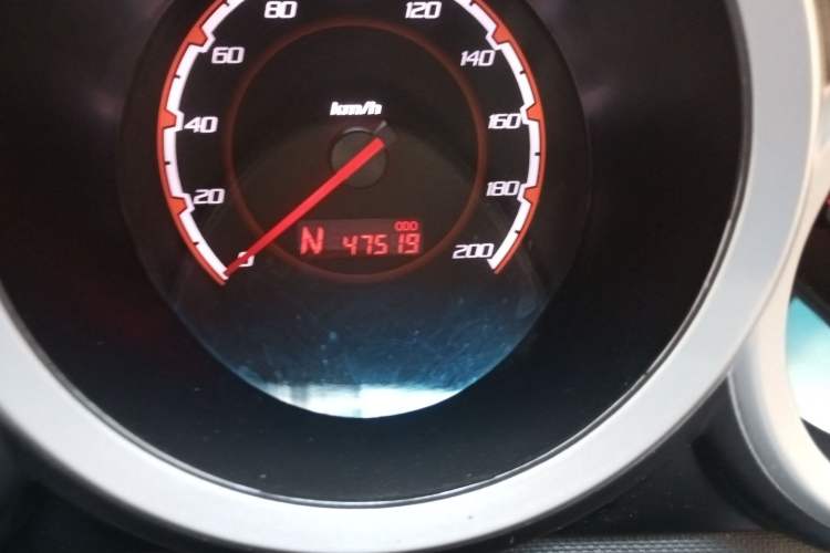 Used CHANGAN CX20 2014 1.4L IMT Sunroof Navigation Version China V Standard Odometer Close Up