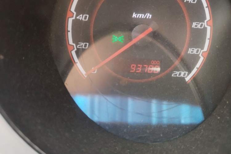 Used CHANGAN CX20 2014 1.4L Manual Sport Version China IV Standard Odometer Close Up