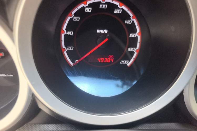 Used CHANGAN CX20 2014 1.4L Manual Sport Version China IV Standard Odometer Close Up