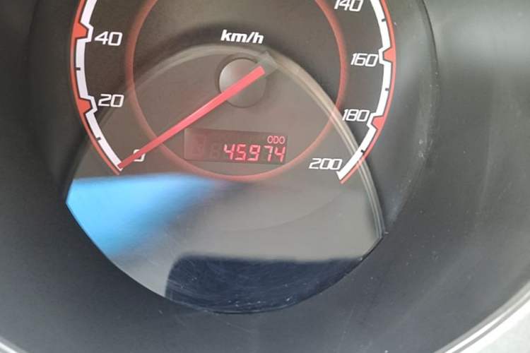 Used CHANGAN CX20 2014 1.4L Manual Sport Version China IV Standard Odometer Close Up
