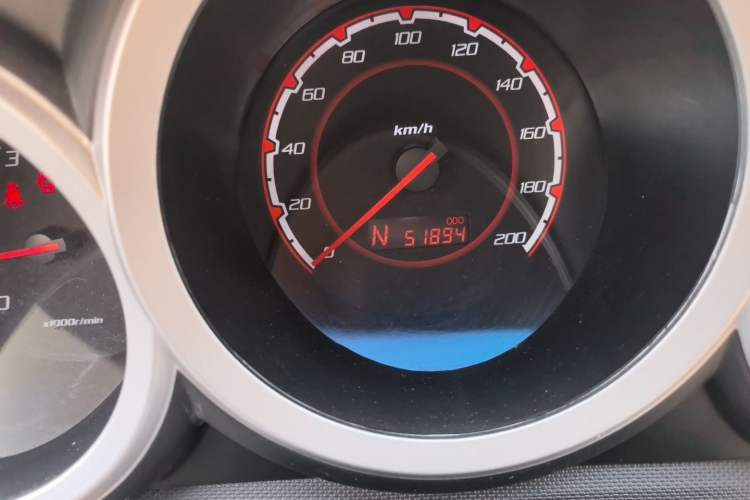Used CHANGAN CX20 2014 1.4L IMT Sunroof Navigation Version China IV Standard Odometer Close Up