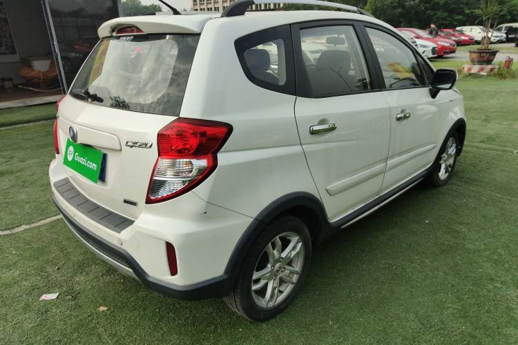 Used CHANGAN CX20 2014 1.4L Manual Sunroof Navigation Version China V Standard Rear Right 45 Deg