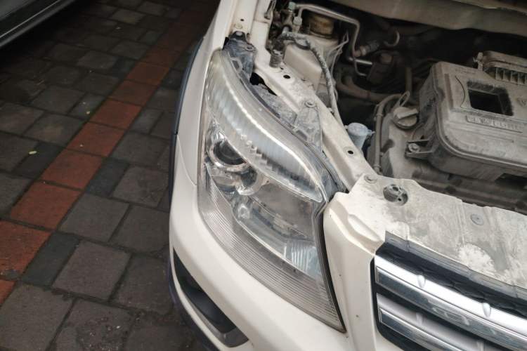 Used CHANGAN CX20 2014 1.4L Manual Sport Version China IV Standard Right Front Headlight