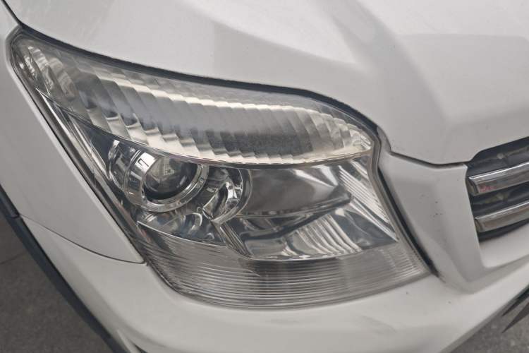 Used CHANGAN CX20 2014 1.4L Manual Sport Version China IV Standard Right Front Headlight
