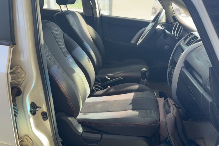 Used CHANGAN CX20 2014 1.4L Manual Sunroof Navigation Version – China IV Standard Right Front Seat