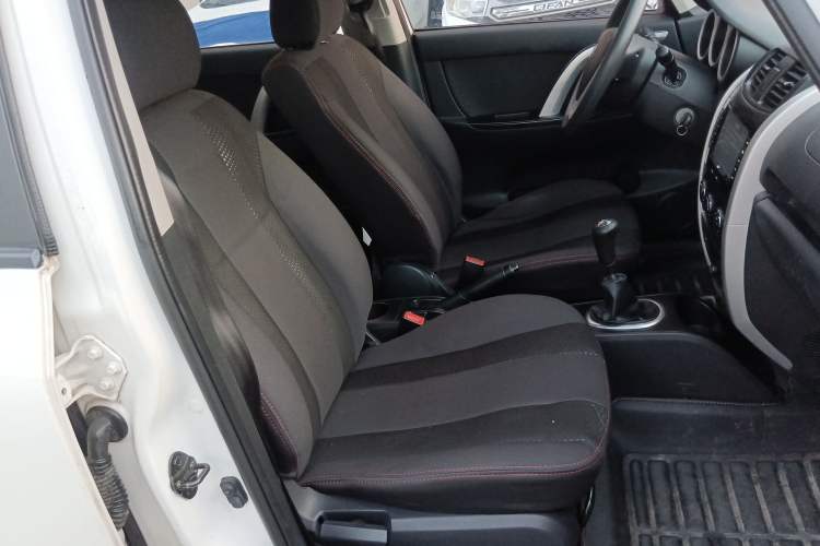 Used CHANGAN CX20 2014 1.4L Manual Sunroof Navigation Version China V Standard Right Front Seat