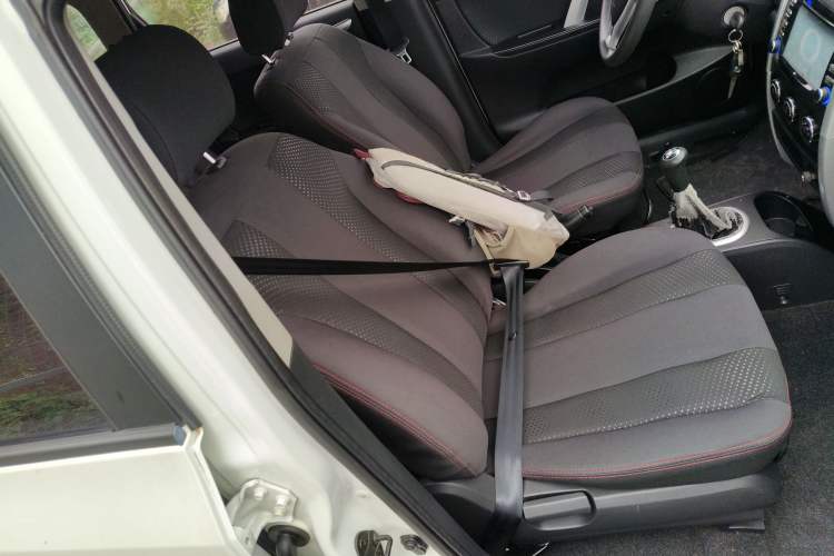 Used CHANGAN CX20 2014 1.4L Manual Sport Version China IV Standard Right Front Seat