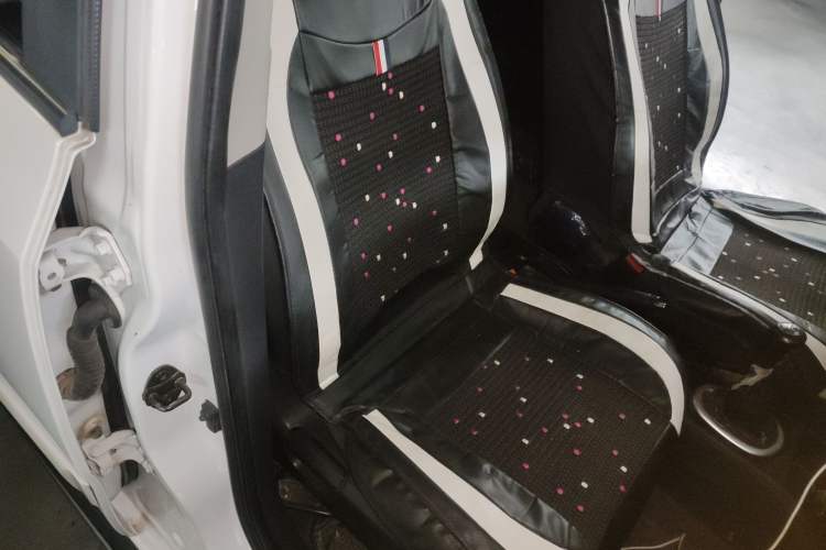 Used CHANGAN CX20 2014 1.4L Manual Sport Edition China V Standard Right Front Seat