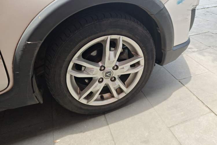 Used CHANGAN CX20 2014 1.4L Manual Sport Edition China V Standard Right Front Wheel Hub
