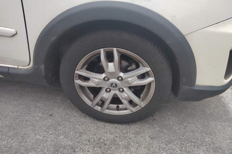 Used CHANGAN CX20 2014 1.4L Manual Sport Edition China V Standard Right Front Wheel Hub