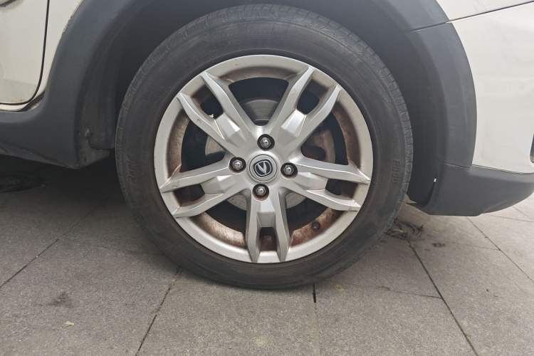 Used CHANGAN CX20 2014 1.4L Manual Sport Version China IV Standard Right Front Wheel Hub