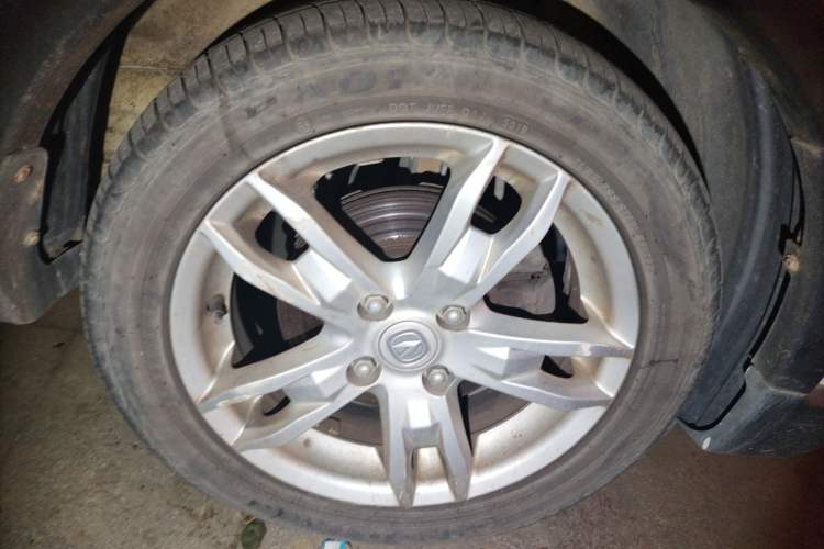 Used CHANGAN CX20 2014 1.4L Manual Sport Version China IV Standard Right Front Wheel Hub