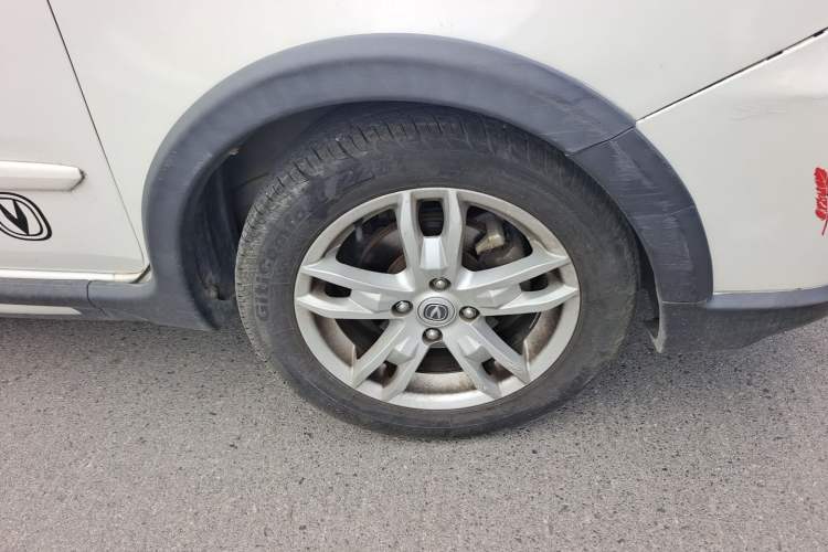 Used CHANGAN CX20 2014 1.4L Manual Sport Edition China V Standard Right Front Wheel Hub