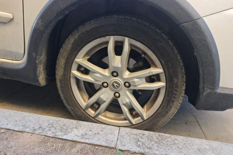 Used CHANGAN CX20 2014 1.4L Manual Sport Edition China V Standard Right Front Wheel Hub