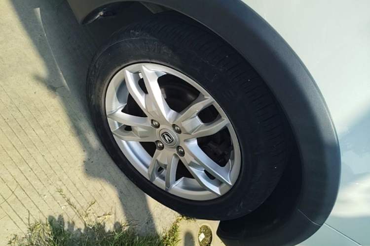 Used CHANGAN CX20 2014 1.4L Manual Sport Version China IV Standard Right Front Wheel Hub