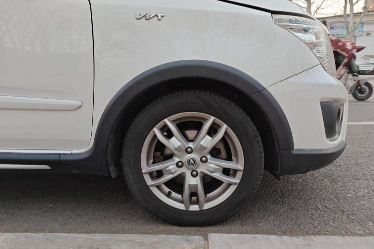 Used CHANGAN CX20 2014 1.4L Manual Sport Version China IV Standard Right Front Wheel Hub