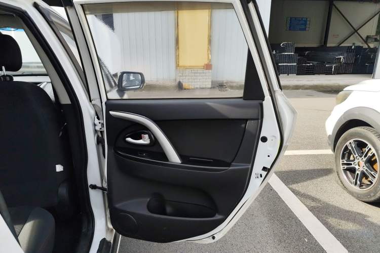 Used CHANGAN CX20 2014 1.4L Manual Sport Edition China V Standard Right Rear Door Interior