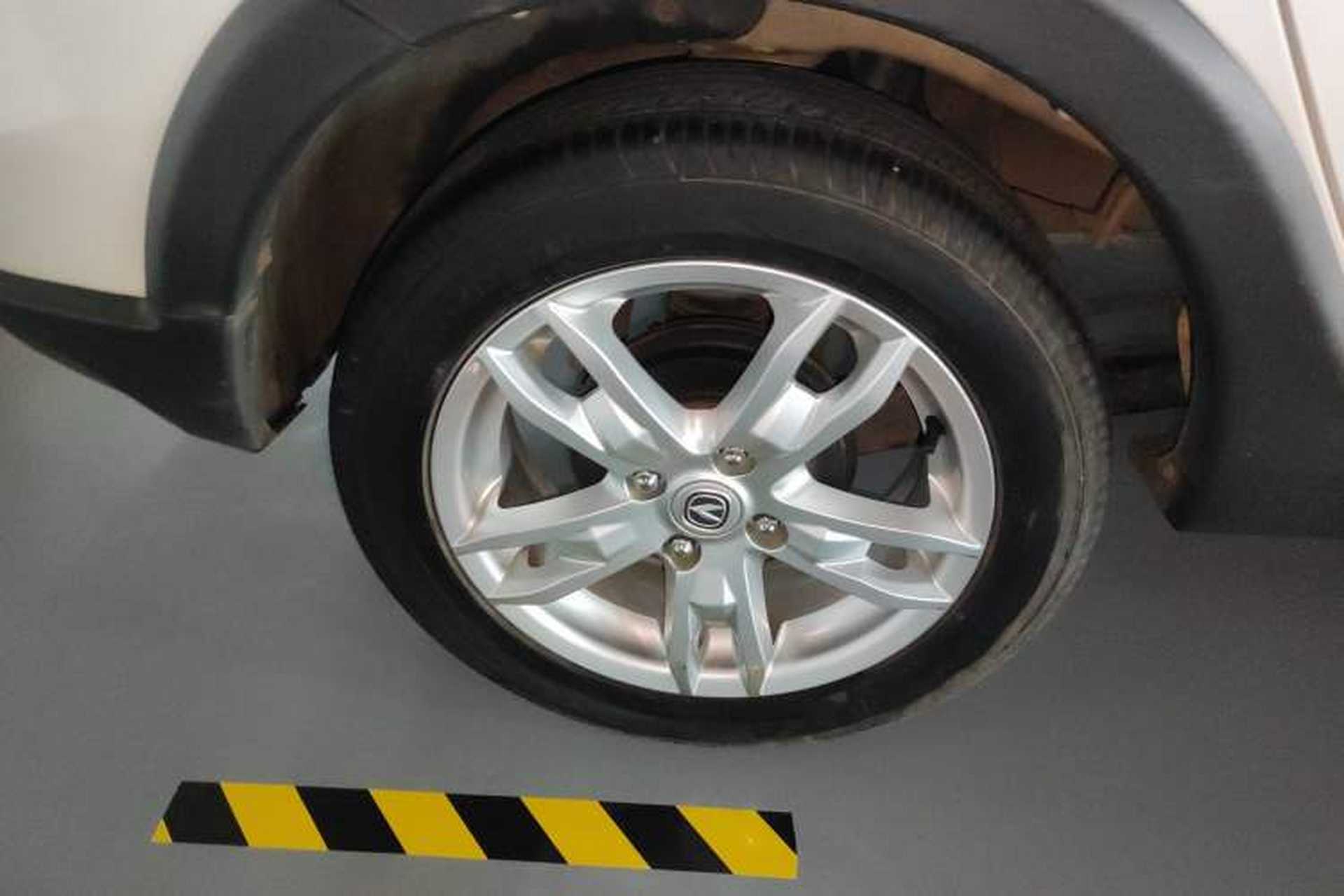 Used CHANGAN CX20 2014 1.4L IMT Sunroof Navigation Version China IV Standard Right Rear Wheel Hub
