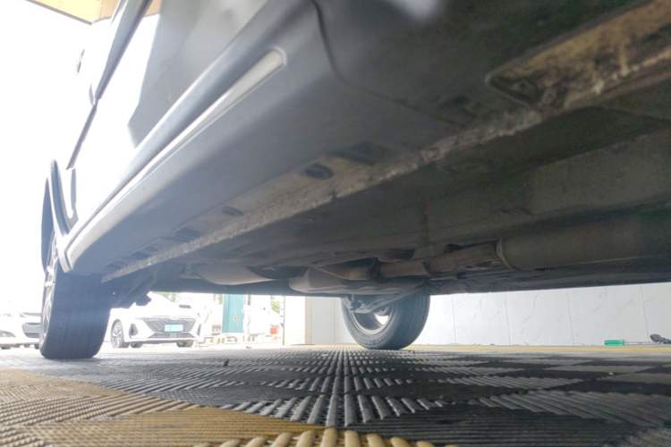 Used CHANGAN CX20 2014 1.4L IMT Sunroof Navigation Version China IV Standard Right Side Sill