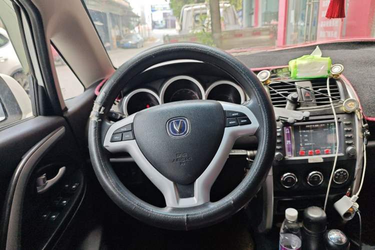 Used CHANGAN CX20 2014 1.4L Manual Sport Edition China V Standard Steering Wheel