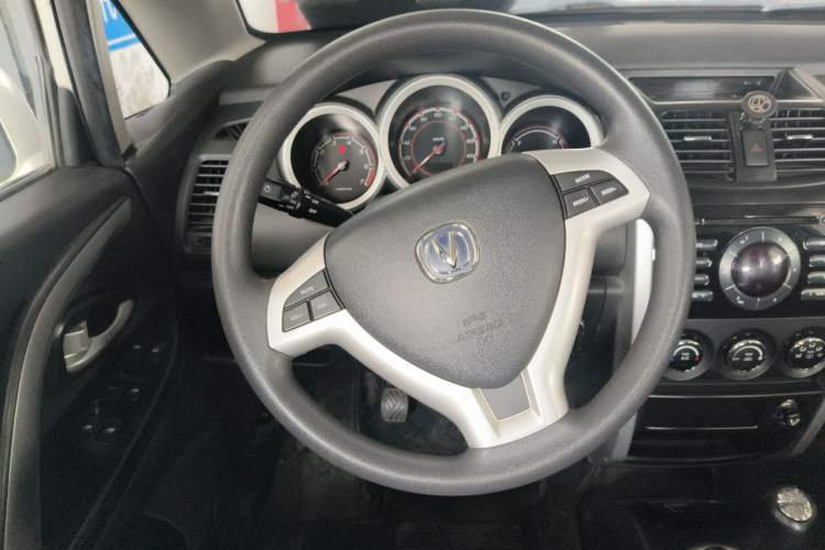 Used CHANGAN CX20 2014 1.4L Manual Sport Edition China V Standard Steering Wheel