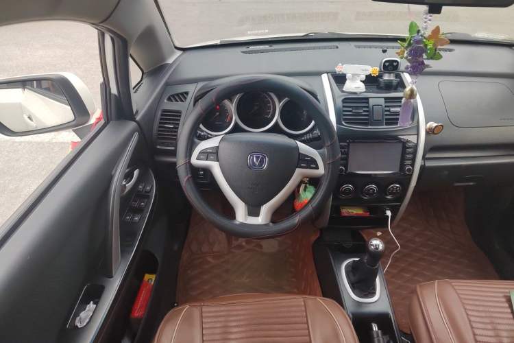 Used CHANGAN CX20 2014 1.4L Manual Sport Edition China V Standard Steering Wheel