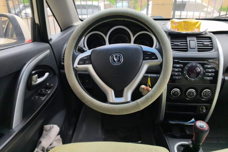 Used CHANGAN CX20 2014 1.4L Manual Sport Version China IV Standard Steering Wheel