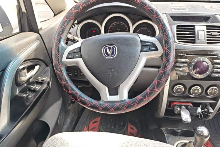 Used CHANGAN CX20 2014 1.4L Manual Sport Version China IV Standard Steering Wheel