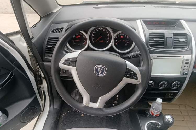 Used CHANGAN CX20 2014 1.4L Manual Sport Version China IV Standard Steering Wheel