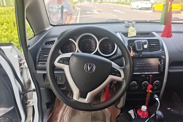 Used CHANGAN CX20 2014 1.4L IMT Sunroof Navigation Version China IV Standard Steering Wheel
