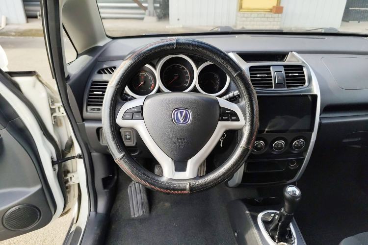 Used CHANGAN CX20 2014 1.4L Manual Sport Edition China V Standard Steering Wheel