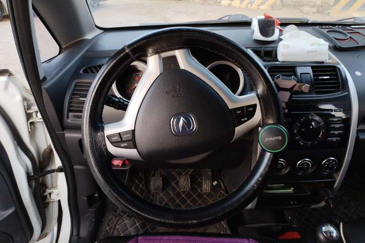 Used CHANGAN CX20 2014 1.4L Manual Sport Edition China V Standard Steering Wheel