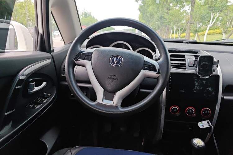 Used CHANGAN CX20 2014 1.4L Manual Sport Version China IV Standard Steering Wheel