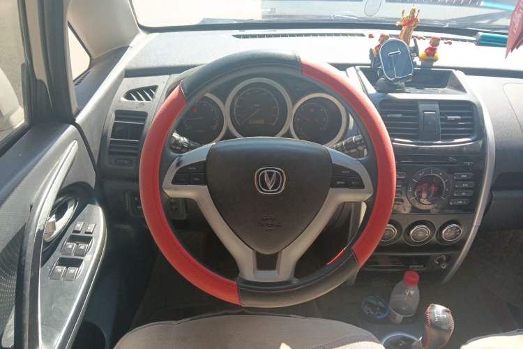 Used CHANGAN CX20 2014 1.4L Manual Sport Version China IV Standard Steering Wheel