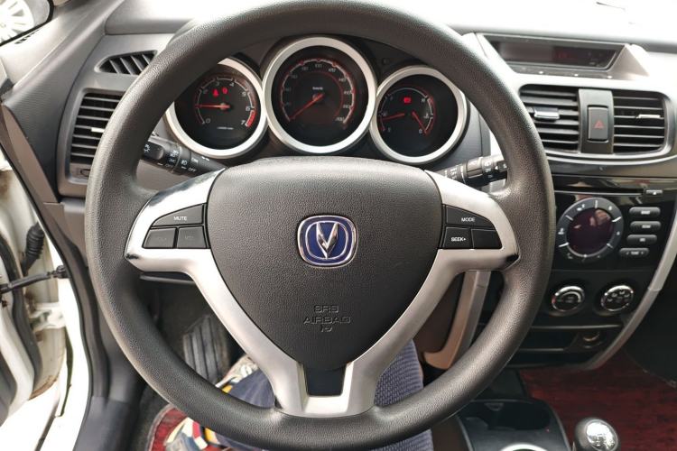 Used CHANGAN CX20 2014 1.4L Manual Sport Edition China V Standard Steering Wheel