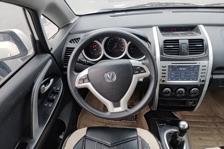 Used CHANGAN CX20 2014 1.4L Manual Sport Version China IV Standard Steering Wheel