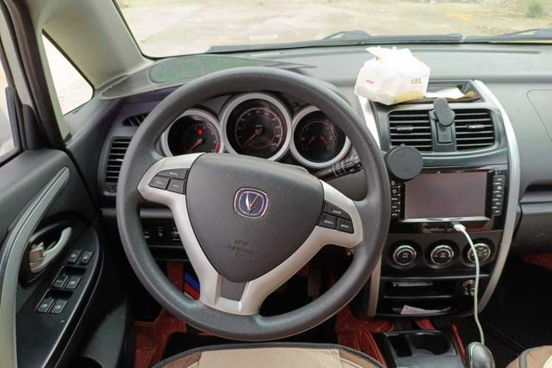 Used CHANGAN CX20 2014 1.4L IMT Sunroof Navigation Version China IV Standard Steering Wheel
