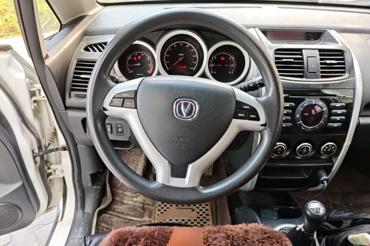 Used CHANGAN CX20 2014 1.4L Manual Sport Edition China V Standard Steering Wheel