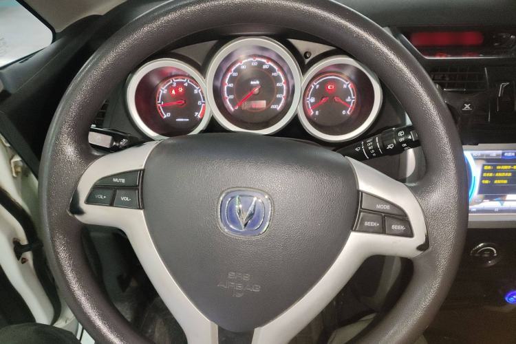 Used CHANGAN CX20 2014 1.4L Manual Sport Edition China V Standard Steering Wheel