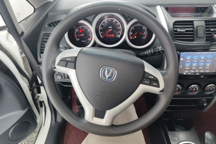 Used CHANGAN CX20 2014 1.4L IMT Sunroof Navigation Version China IV Standard Steering Wheel