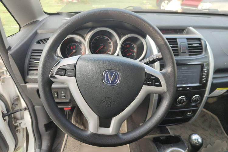 Used CHANGAN CX20 2014 1.4L Manual Sunroof Navigation Version China V Standard Steering Wheel