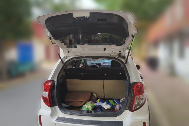 Used CHANGAN CX20 2014 1.4L Manual Sport Version China IV Standard Trunk