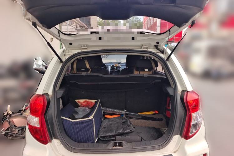 Used CHANGAN CX20 2014 1.4L Manual Sport Edition China V Standard Trunk