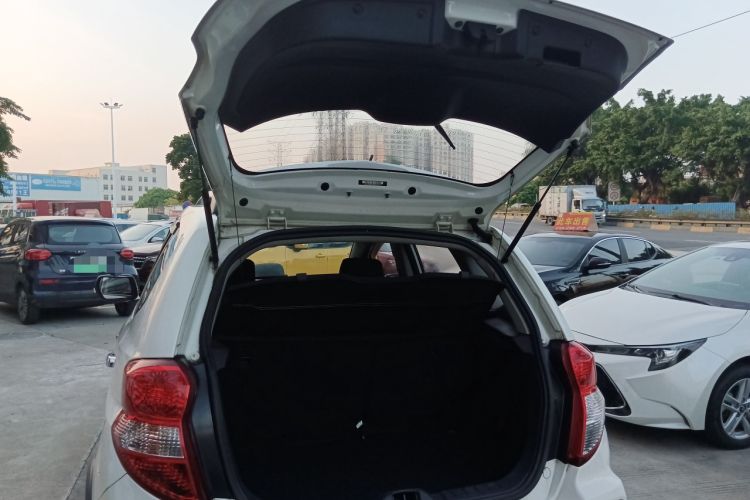 Used CHANGAN CX20 2014 1.4L Manual Sunroof Navigation Version China V Standard Trunk