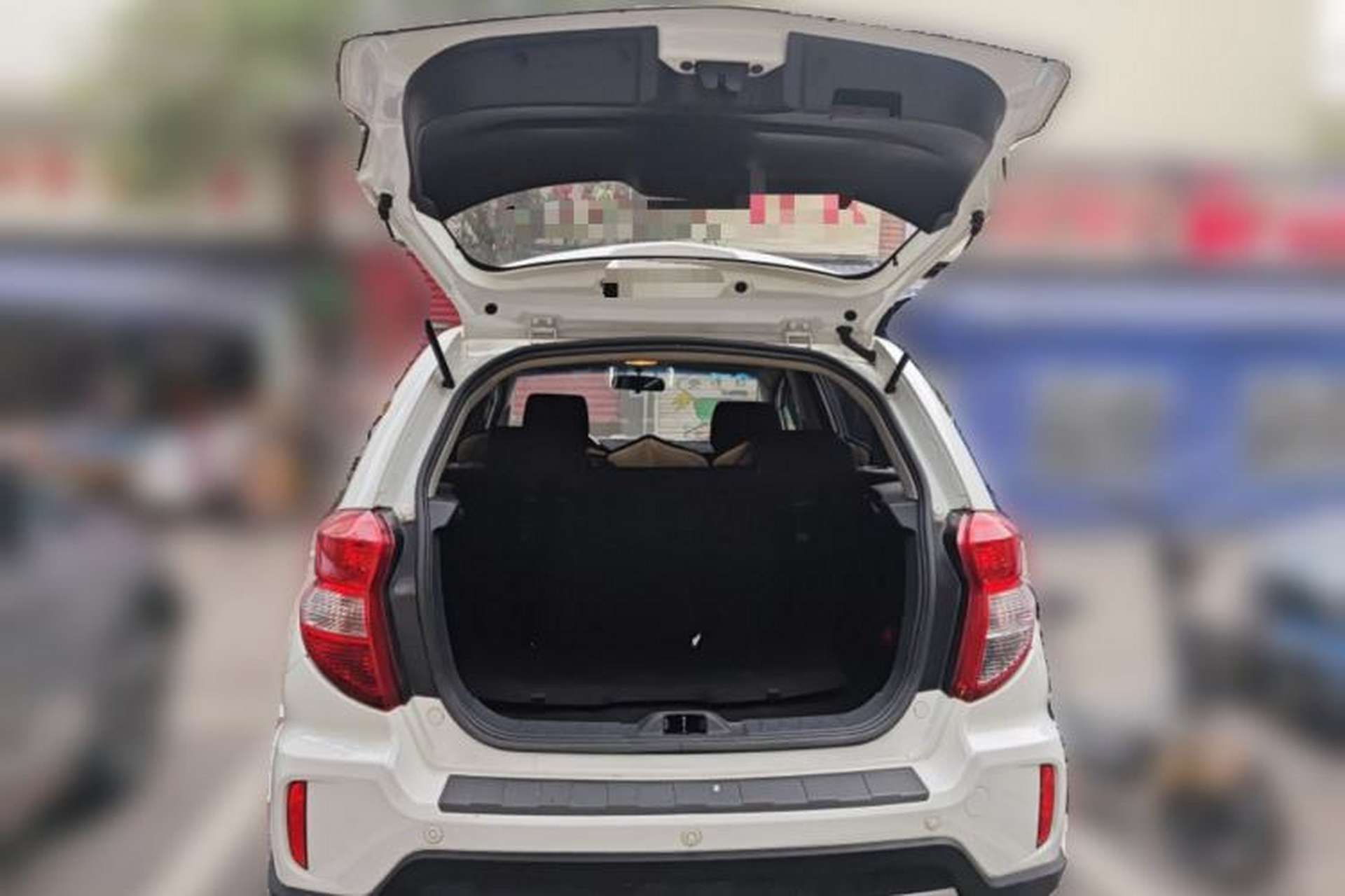 Used CHANGAN CX20 2014 1.4L Manual Sport Version China IV Standard Trunk