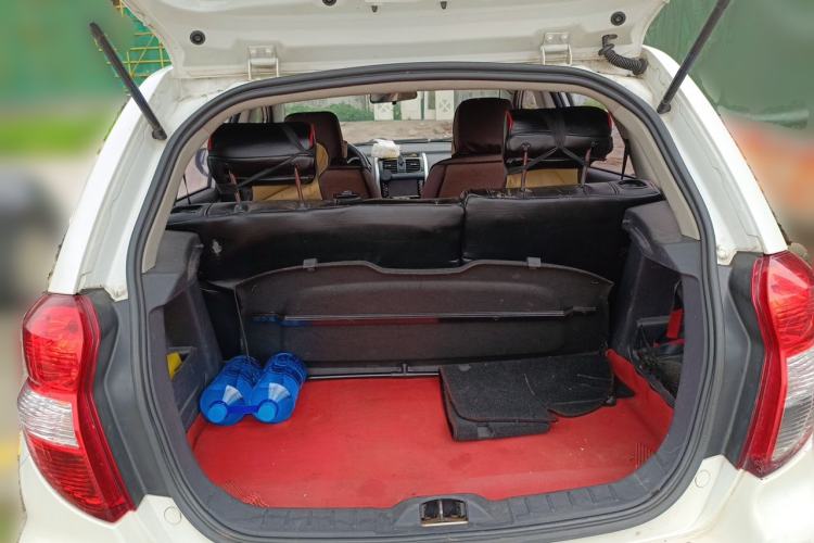 Used CHANGAN CX20 2014 1.4L IMT Sunroof Navigation Version China IV Standard Trunk